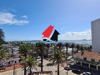 https://web5.gallito.com.uy/excelente-apartamento-en-venta-en-peninsula-con-inmuebles-27522041