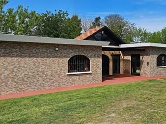 https://www.gallito.com.uy/venta-casa-en-solymar-cuatro-dormitorios-inmuebles-27595922