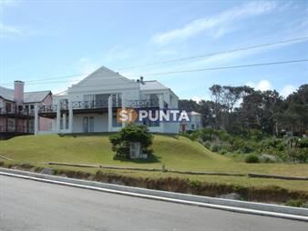 https://web5.gallito.com.uy/casa-en-playa-montoya-inmuebles-27607811