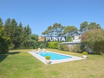 https://www.gallito.com.uy/casa-3-dormitorios-piscina-en-alquiler-anual-inmuebles-27607816