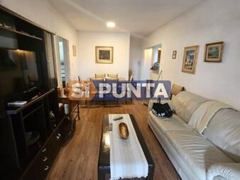 https://web5.gallito.com.uy/encantador-apartamento-de-2-dormitorios-y-2-en-inmuebles-27607872