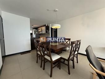 https://web5.gallito.com.uy/edificio-en-playa-mansa-con-servicios-inmuebles-27607989