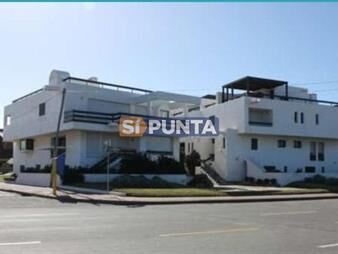 https://web5.gallito.com.uy/departamento-frente-al-mar-en-venta-penisnula-3-inmuebles-27608028