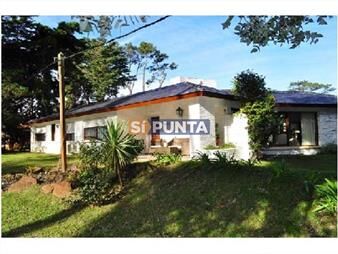 https://web5.gallito.com.uy/casa-con-piscina-climatizada-en-alquiler-mansa-inmuebles-27608201