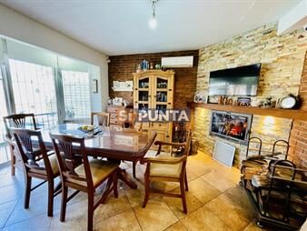 https://web5.gallito.com.uy/nuevo-ingreso-divina-casa-de-4-dormitorios-inmuebles-27608302