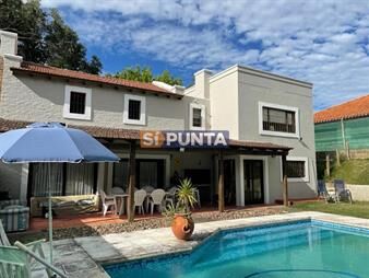 https://web5.gallito.com.uy/hermosa-casa-lista-para-entrar-inmuebles-27608518