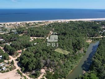 https://web5.gallito.com.uy/terreno-en-chihuahua-punta-ballena-ref-inmuebles-24324279