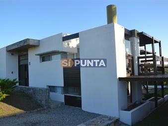 https://www.gallito.com.uy/casa-en-venta-punta-piedras-inmuebles-27608558