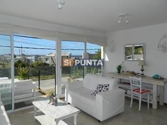 https://www.gallito.com.uy/apartamento-de-3-dormitorios-en-alquiler-manantiales-inmuebles-27608670