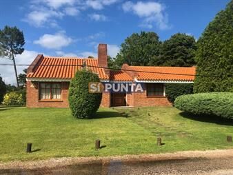 https://web5.gallito.com.uy/casa-disponible-en-alquiler-de-temporada-3-de-inmuebles-27608844