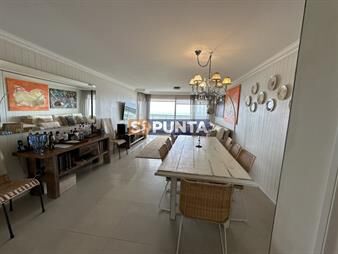 https://web5.gallito.com.uy/imperial-libre-enero-3-dormitorios-en-suite-con-inmuebles-27608917