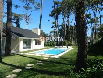 https://web5.gallito.com.uy/casa-en-venta-mansa-inmuebles-27608939