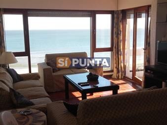 https://www.gallito.com.uy/alquiler-de-apartamento-de-2-dormitorios-en-mansa-frente-al-inmuebles-27608954