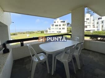 https://web5.gallito.com.uy/apartamento-en-venta-de-4-dormitorios-playa-brava-inmuebles-27608962