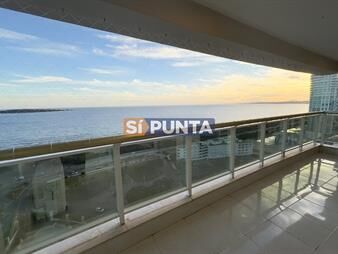 https://web5.gallito.com.uy/apartamento-en-venta-de-4-dormitorios-mas-inmuebles-27609240