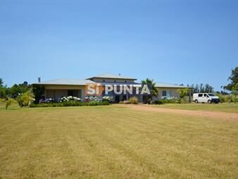 https://web5.gallito.com.uy/hermosa-casa-cerca-de-la-reserva-natural-inmuebles-27609296