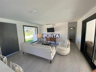 https://www.gallito.com.uy/casa-en-maldonado-burnett-inmuebles-27609371