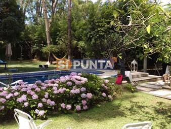 https://www.gallito.com.uy/casa-de-4-dormitorios-en-venta-pinares-inmuebles-27609417