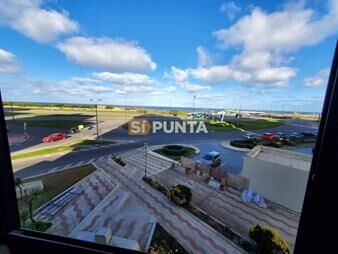 https://web5.gallito.com.uy/venta-apto-1-dormitorio-con-vista-en-la-brava-inmuebles-27609530