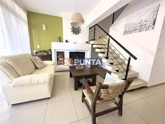 https://www.gallito.com.uy/alquiler-apartamento-de-3-dormitorios-en-inmuebles-27609589