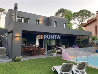 https://www.gallito.com.uy/casa-en-alquiler-anual-e-invernal-zona-mansa-inmuebles-27609695