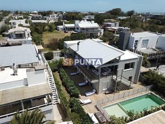 https://web5.gallito.com.uy/casa-en-alquiler-en-jose-ignacio-a-pocos-metros-del-mar-inmuebles-27609887