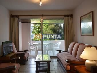 https://web5.gallito.com.uy/apartamento-en-alquiler-anual-inmuebles-27610070