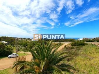 https://web5.gallito.com.uy/casa-en-venta-de-4-dormitorios-en-venta-inmuebles-27610096