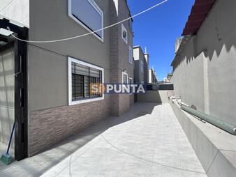 https://www.gallito.com.uy/apartamento-en-venta-y-en-alquiler-anual-inmuebles-27610112