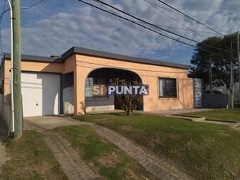 https://www.gallito.com.uy/casa-de-dos-dormitorios-en-barrio-mussio-inmuebles-27610122