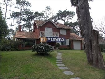https://www.gallito.com.uy/casa-en-san-rafael-inmuebles-27610159