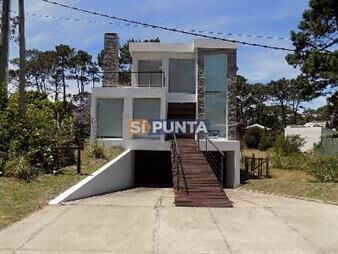 https://web5.gallito.com.uy/casa-en-montoya-en-alquiler-inmuebles-27610168