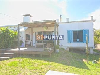 https://www.gallito.com.uy/casa-de-2-dormitorios-en-alquiler-invernal-inmuebles-27610424
