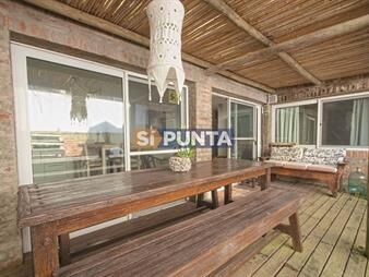 https://web5.gallito.com.uy/apartamento-en-alquiler-anual-la-barra-inmuebles-27610433