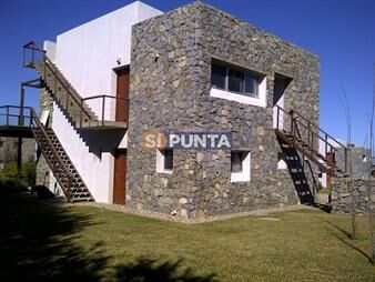 https://web5.gallito.com.uy/venta-casa-3-dormitorios-country-privado-inmuebles-27610497