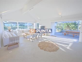 https://www.gallito.com.uy/casa-de-5-dormitorios-en-barrio-privado-pinar-del-faro-inmuebles-27610533