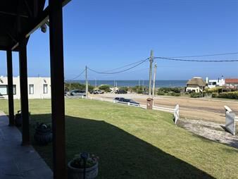 https://web5.gallito.com.uy/venta-de-casa-de-3-dormitorios-en-punta-colorada-maldonado-inmuebles-27143127