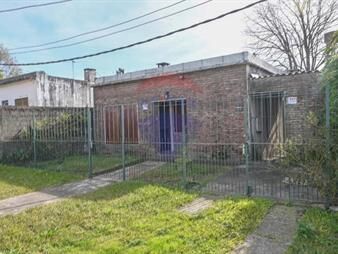 https://www.gallito.com.uy/venta-casa-2-dormitorios-18-de-mayo-canelones-inmuebles-27616070