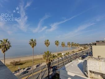 https://web5.gallito.com.uy/apartamento-de-3-dormitorios-en-venta-en-rambla-de-malvin-c-inmuebles-27603123
