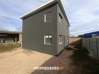 https://web5.gallito.com.uy/se-venden-2-apartamentos-en-altos-de-la-laguna-inmuebles-27619960