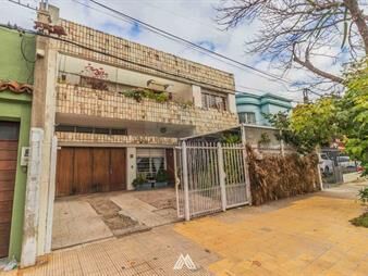 https://web5.gallito.com.uy/venta-gran-casa-padron-unico-malvin-inmuebles-27616400