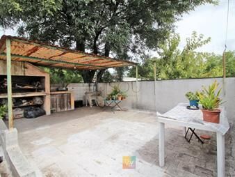 https://web5.gallito.com.uy/venta-casa-2-dormitoros-terraza-y-garage-en-prado-inmuebles-27008648
