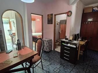 https://web5.gallito.com.uy/ideal-inversiã³n-padrã³n-con-3-casas-en-inmuebles-27548754