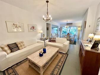 https://web5.gallito.com.uy/en-venta-playa-mansa-zona-parada-16-de-3-con-inmuebles-27287925