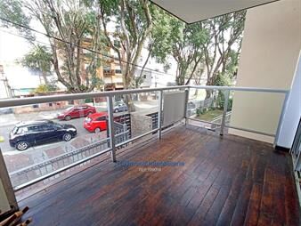 https://web5.gallito.com.uy/alquiler-1er-piso-c-gran-terraza-un-dor-kitch-gje-inmuebles-27625319