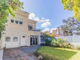 https://www.gallito.com.uy/venta-casa-3-dorms-3-baños-prado-gge-parrillero-inmuebles-27625336