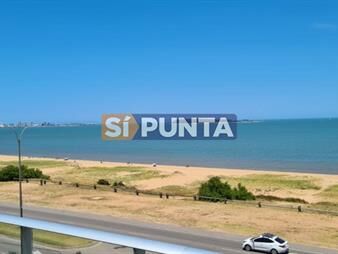 https://web5.gallito.com.uy/alquiler-pent-house-2-dormitorios-frente-al-mar-en-la-mansa-inmuebles-27609604