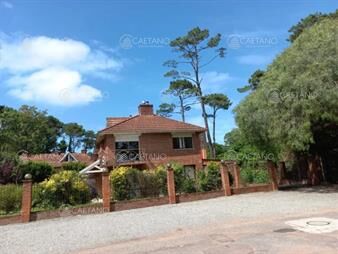 https://web5.gallito.com.uy/venta-casa-en-complejo-con-piscina-punta-del-este-inmuebles-27014346