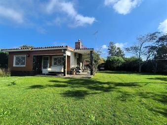 https://www.gallito.com.uy/venta-casa-2-dormitorios-mas-terreno-en-bella-vista-piriap-inmuebles-27468706