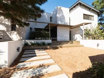 https://www.gallito.com.uy/casa-en-venta-de-3-dormitorios-en-pinar-del-faro-inmuebles-19879337